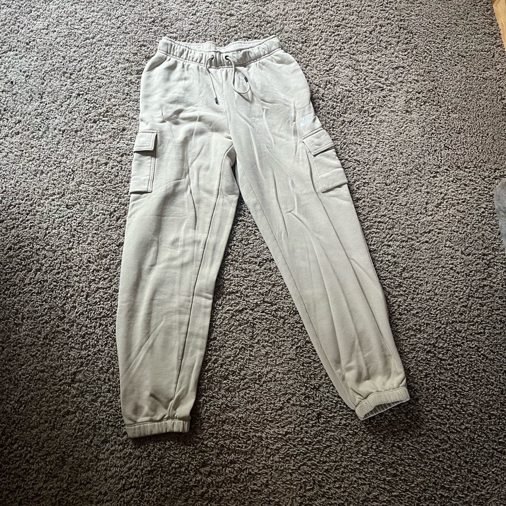 Women’s Nike Cargo Joggers